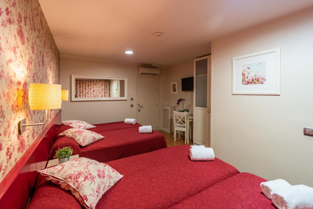 Hostal Matheu Madrid Eksteriør billede