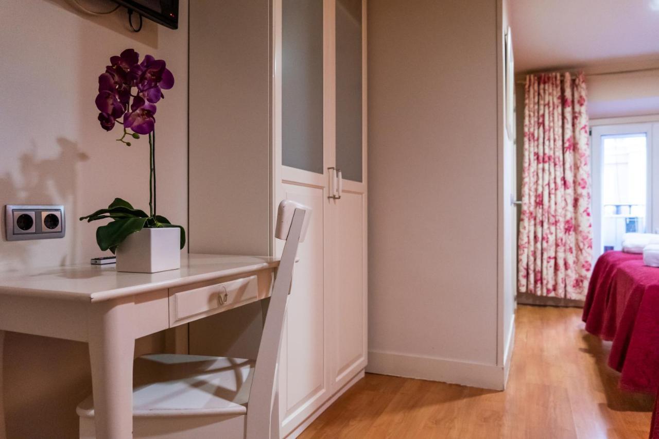 Hostal Matheu Madrid Eksteriør billede