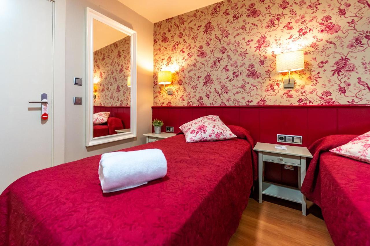 Hostal Matheu Madrid Eksteriør billede