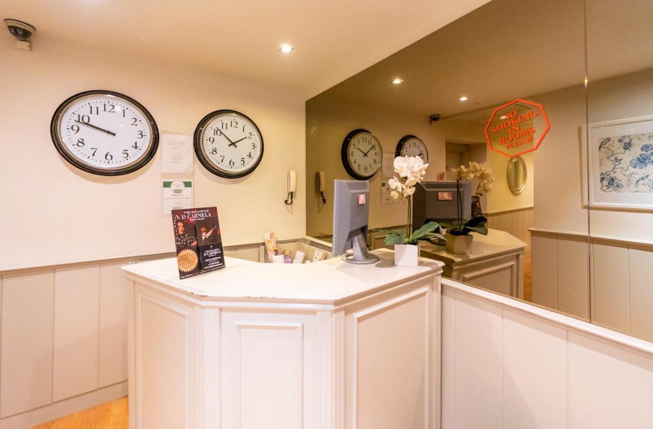 Hostal Matheu Madrid Eksteriør billede