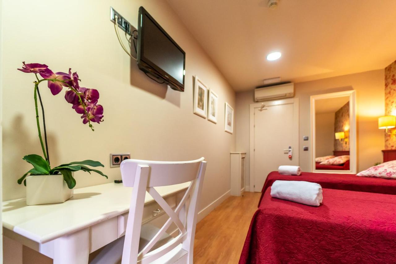 Hostal Matheu Madrid Eksteriør billede