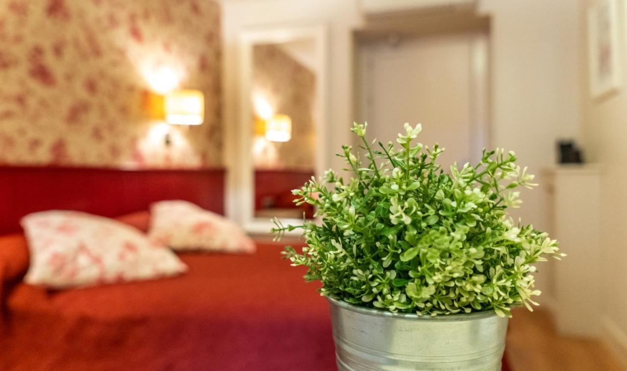 Hostal Matheu Madrid Eksteriør billede