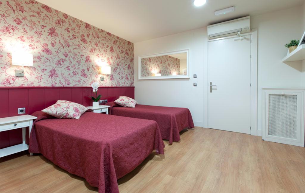 Hostal Matheu Madrid Værelse billede