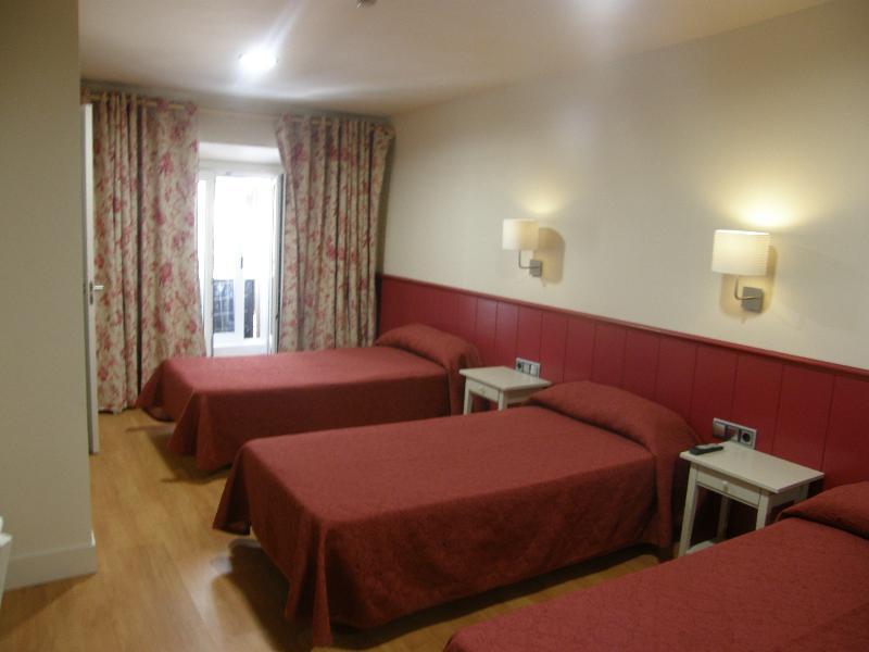 Hostal Matheu Madrid Eksteriør billede